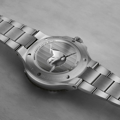 Helen Kirchhofer - Oris Aquis Date Yangtze Jiangtun Limited Edition - 01 733 7789 4197-Set