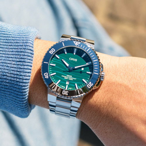 Helen Kirchhofer - Oris Aquis Date Yangtze Jiangtun Limited Edition - 01 733 7789 4197-Set