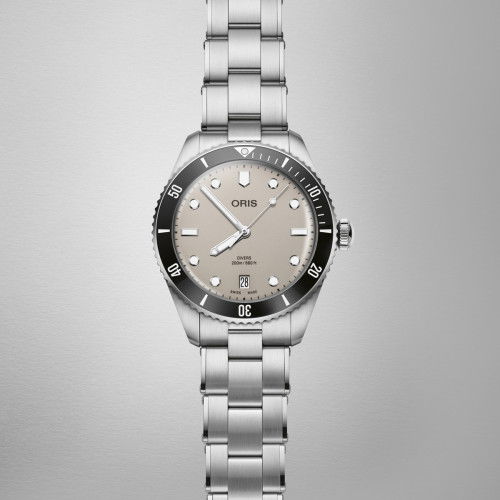 Helen Kirchhofer - Oris Divers Date - 01 733 7795 4051-Set