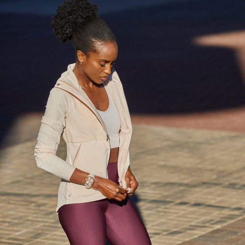 Helen Kirchhofer - Garmin Vivomove Trend Peach Gold Ivory - 010-02665-01