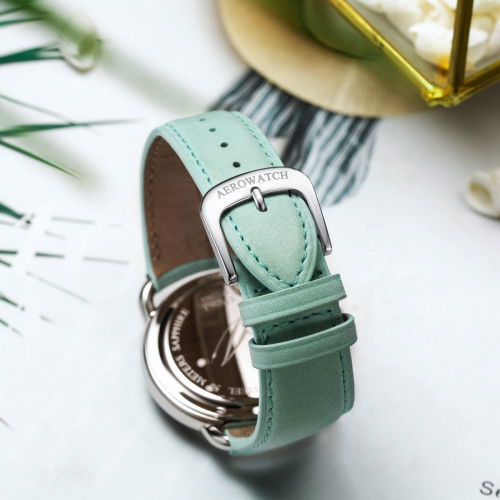 Helen Kirchhofer - Aerowatch 1942 Chrono - A 83926 AA08