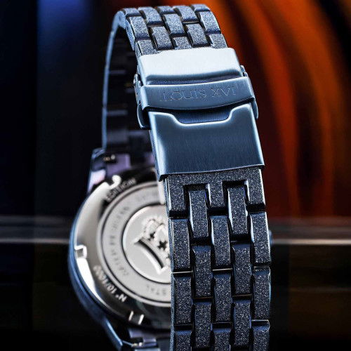 Helen Kirchhofer - Louis XVI Aramis Frosted 2.0 - LXVI3680