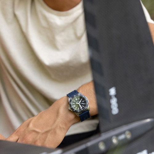 Helen Kirchhofer - Luminox Pacific Diver 3120M Series - XS.3123M.SET.1