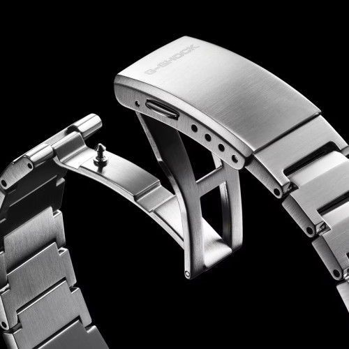 Helen Kirchhofer - Casio G-Shock - GST-B1000D-2AER