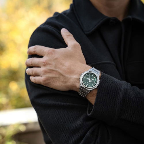 Helen Kirchhofer - Casio G-Shock - GST-B1000D-3AER