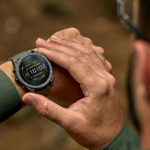 Helen Kirchhofer - Garmin Tactix 8 Amoled Cerakote Olive Drab (51 mm) - 010-04553-11