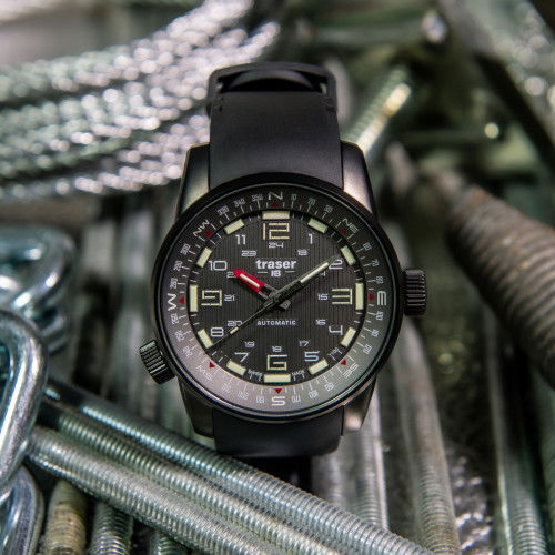 Helen Kirchhofer - Traser P68 Pathfinder Automatic T100 - 110594