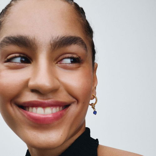 Helen Kirchhofer - Pandora Facettierter wasserblauer Ewigkeitskreis Charm Anhänger - 763462C09