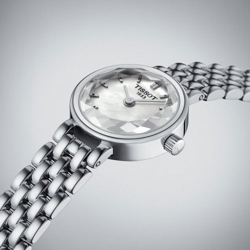 Helen Kirchhofer - Tissot Lovely Round - T140.009.11.111.00