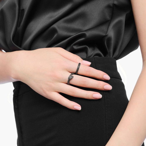 Helen Kirchhofer - Thomas Sabo Ring Schlange mit schwarzen Steinen Silber geschwärzt - TR2461-691-11