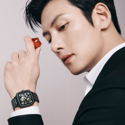 Helen Kirchhofer - Rado True Square Automatic Open Heart X Ji Chang-wook Limited Edition - R27174712