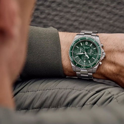 Helen Kirchhofer - Victorinox Maverick Chrono - 241946