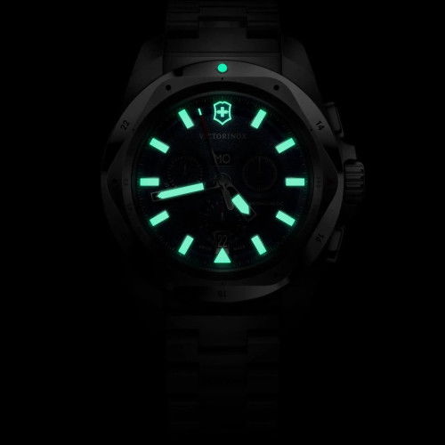 Helen Kirchhofer - Victorinox I.N.O.X. Chrono - 241985