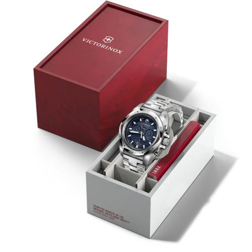 Helen Kirchhofer - Victorinox I.N.O.X. Chrono - 241985