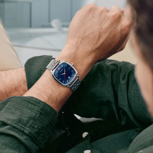 Helen Kirchhofer - Wenger Vintage Classic (37 mm) - 01.1921.103