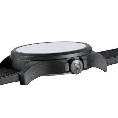 Helen Kirchhofer - Luminox Atacama Field 1960 Series - XL.1971.SET