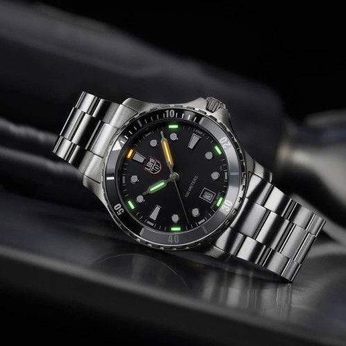 Helen Kirchhofer - Luminox Sport Timer 0940 Series - XS.0941