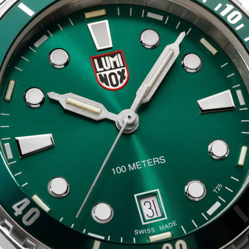 Helen Kirchhofer - Luminox Sport Timer 0940 Series - XS.0957