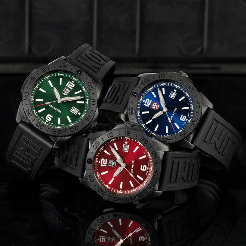 Helen Kirchhofer - Luminox Pacific Diver 3120 Series - XS.3135.B