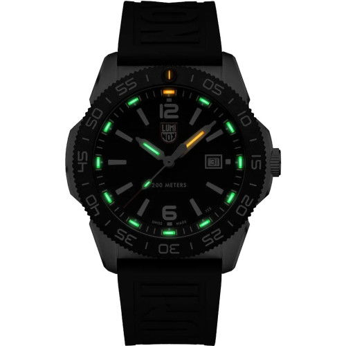Helen Kirchhofer - Luminox Pacific Diver 3120 Series - XS.3121.1