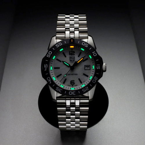 Helen Kirchhofer - Luminox Pacific Diver 3120M Series - XS.3126M.1