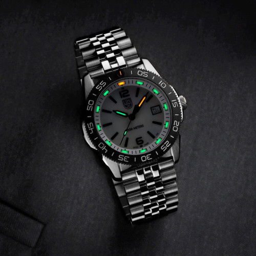 Helen Kirchhofer - Luminox Pacific Diver 3120M Series - XS.3126M.1