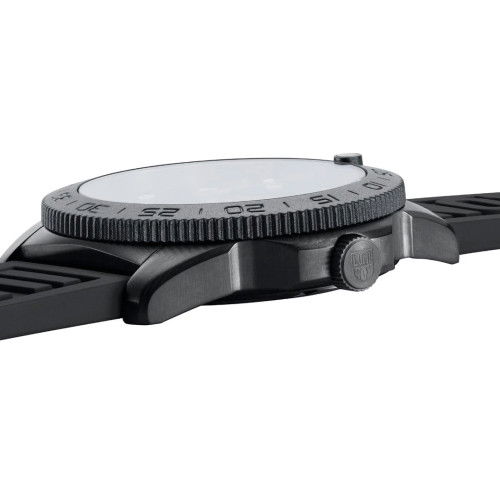 Helen Kirchhofer - Luminox Pacific Diver 3120 Series - XS.3137.B