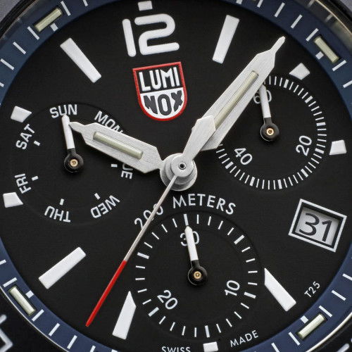 Helen Kirchhofer - Luminox Pacific Diver Chrono 3140 Series - XS.3143.M