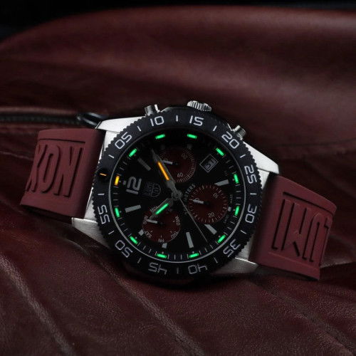 Helen Kirchhofer - Luminox Pacific Diver Chrono 3140 Series - XS.3155