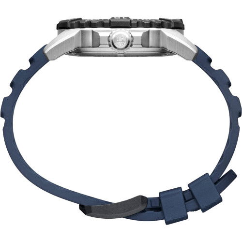 Helen Kirchhofer - Luminox Navy Seal Steel 3250 Series - XS.3253.CB