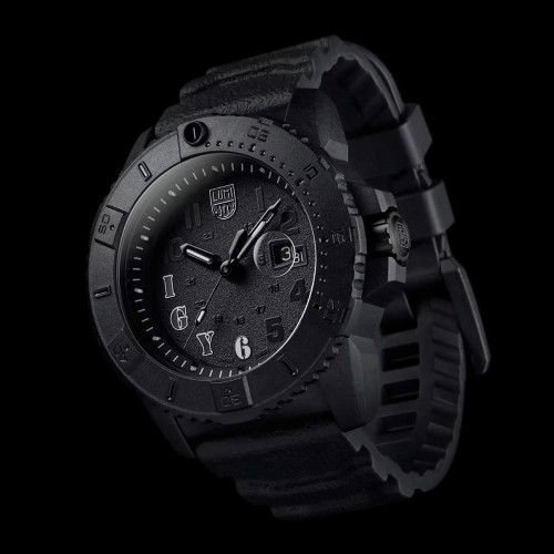 Helen Kirchhofer - Luminox Navy Seal 3600 Series Limited Edition - XS.3611.IGY6.NSF