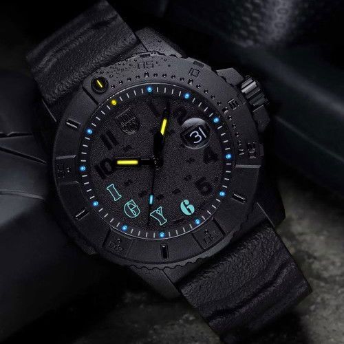 Helen Kirchhofer - Luminox Navy Seal 3600 Series Limited Edition - XS.3611.IGY6.NSF
