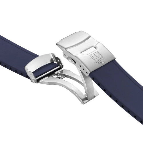 Helen Kirchhofer - Luminox Master Carbon Seal Automatic 3860 Series - XS.3863