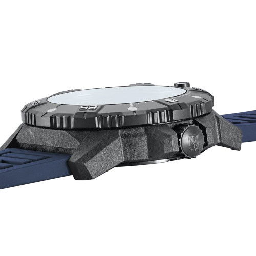 Helen Kirchhofer - Luminox Master Carbon Seal Automatic 3860 Series - XS.3863