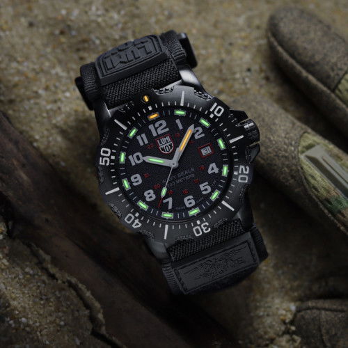 Helen Kirchhofer - Luminox Spec OPS Challenge 4220 Series - XS.4231.SET