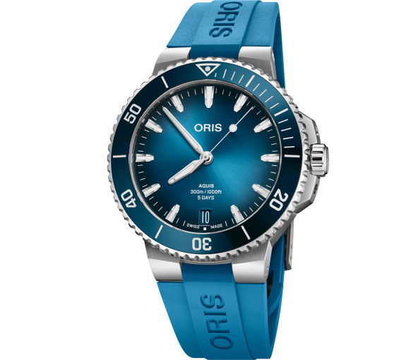 Helen Kirchhofer - Oris Aquis Date Caliber 400 - 01 400 7790 4135-07 4 23 45EB